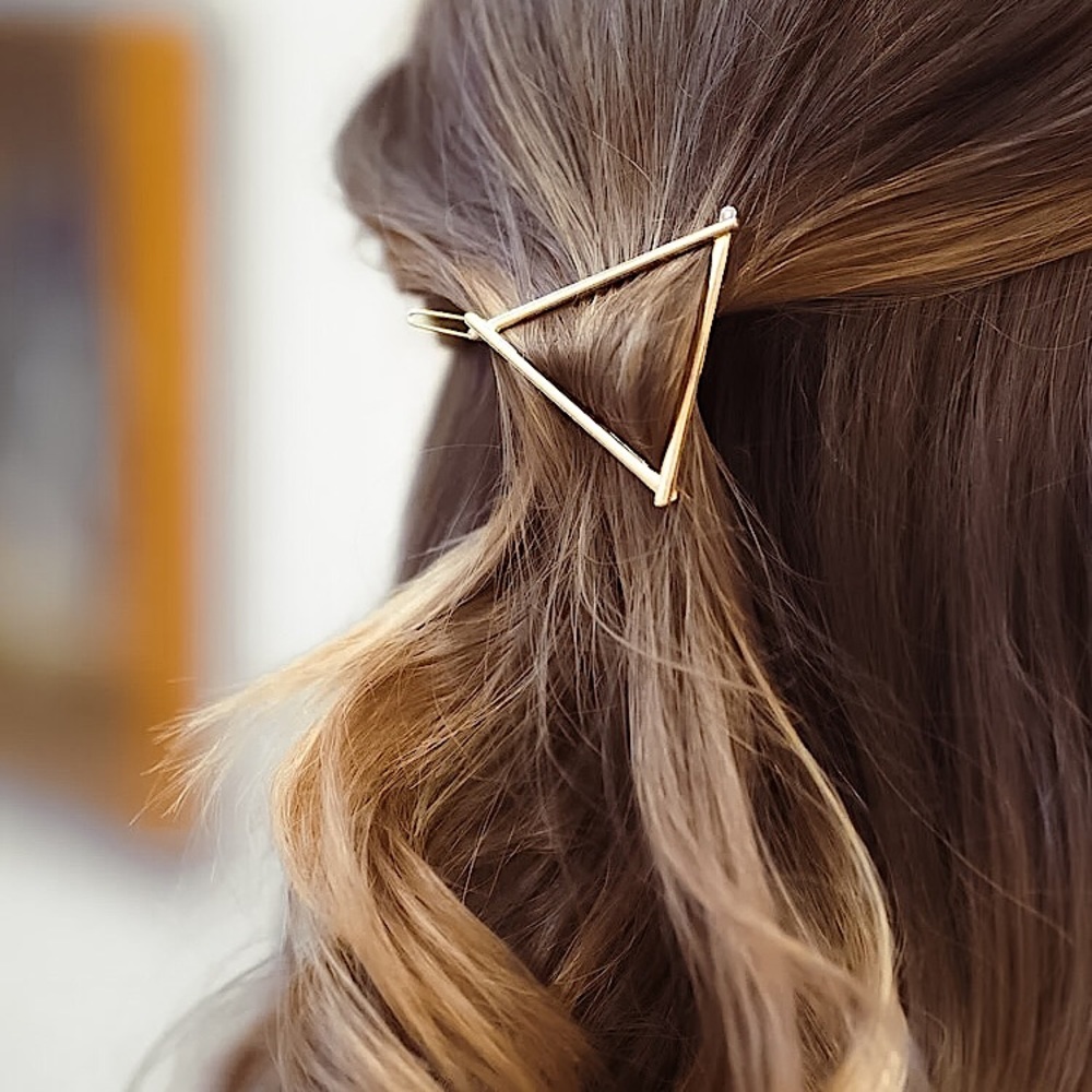 ⚜️𝟯𝟬%𝗢𝗙𝗙 𝗯𝘂𝗻𝗱𝗹𝗲𝘀 𝟯+⚜️ NEW Triangle Classic Minimalist Style Barrette - Picture 5 of 12